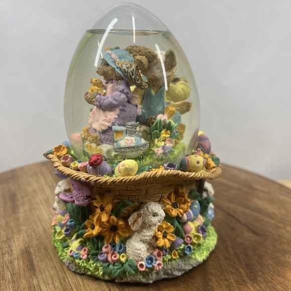 Easter Egg Spring Snow Globe Bunny Rabbit "Peter Cottontail" Music Box Video - Picture 5 of 7